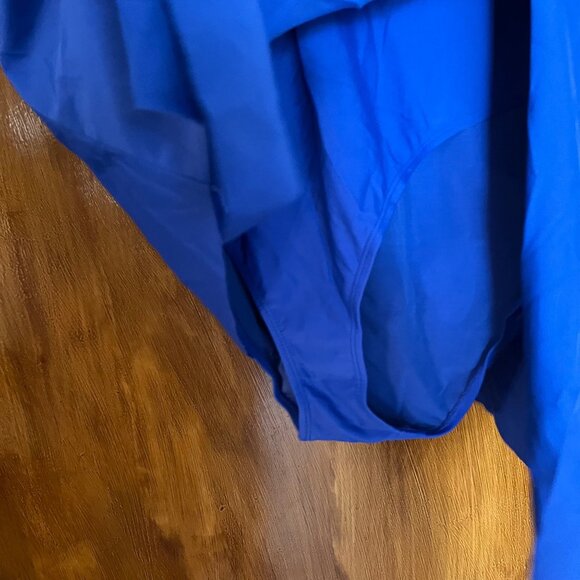 Torrid Royal Blue Asymmetrical Hem One Piece Swimsuit Plus Size 2 Ruched - Picture 3 of 5